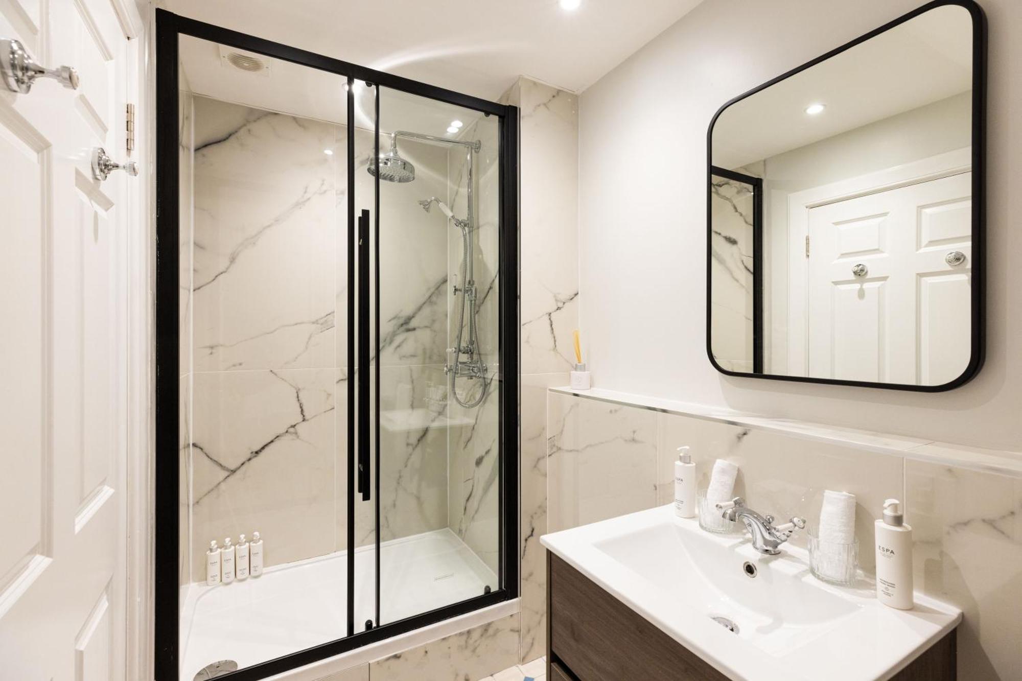 Righ Properties - Luxurious City Centre Three Bedroom Apartment EDI Eksteriør billede