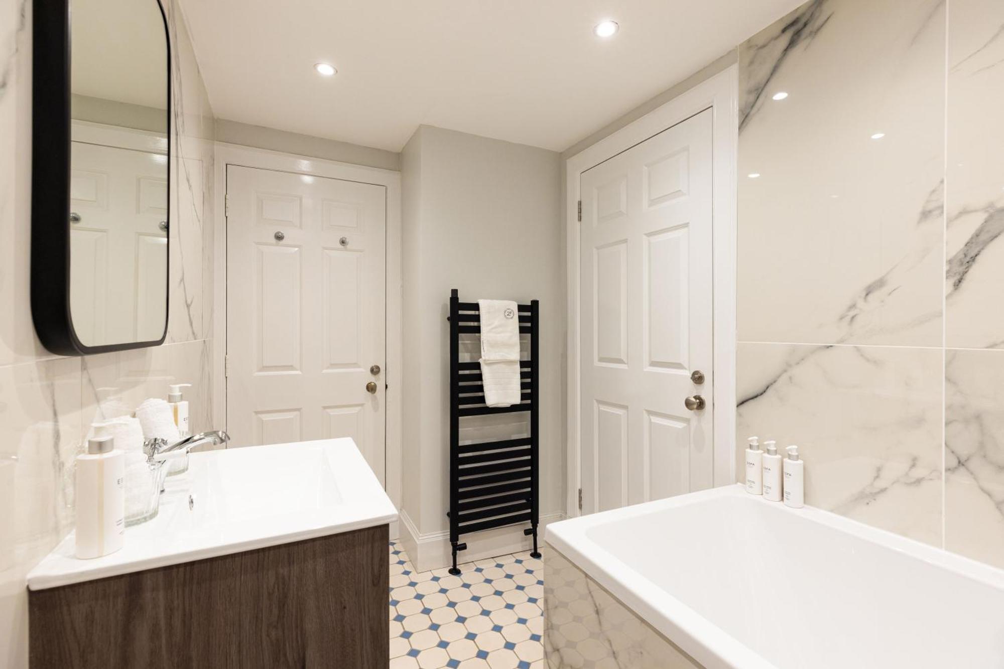 Righ Properties - Luxurious City Centre Three Bedroom Apartment EDI Eksteriør billede